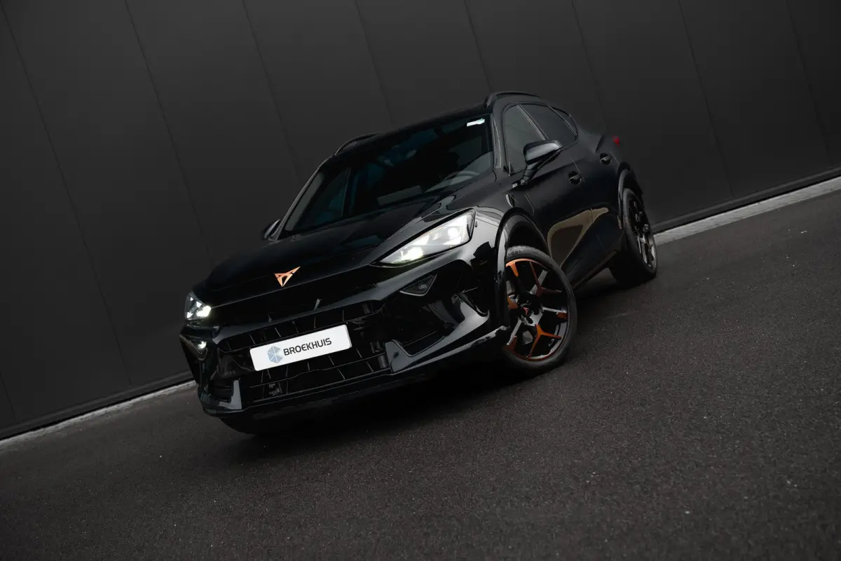 1.5 TSI e-Hybrid 272pk VZ Performance | Garantie t/m 2030 | Panoramadak | Trekhaak | Sennheiser | 360 Camera | Leder