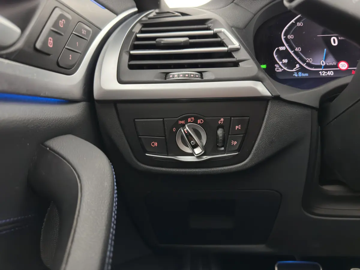 M-Pack High Executive 80 kWh [3-Fase-11kW] {SoH-99%} (INCL-BTW) Aut. *PANO | LEATHER | ADAPTIVE-CRUISE | FULL-LED | HARMAN/KARDON-AUDIO | BLINDSPOT | DIGI-COCKPIT | HEATED-SPORTSEATS | CAMER