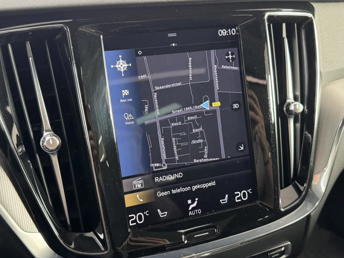 2.0 T8 Twin Engine AWD Inscription B&W HUD Pano Trekhaak Pilot Assist
