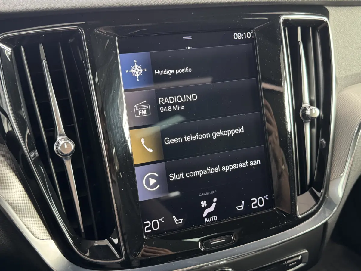 2.0 T8 Twin Engine AWD Inscription B&W HUD Pano Trekhaak Pilot Assist