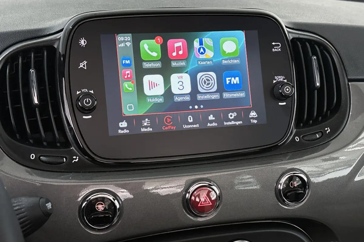 1.0 Hybrid Dolcevita Cabrio Climate Control Apple CarPlay 15" LMW