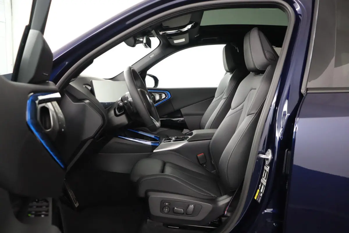 30e xDrive | SOH 100% | M-Sport | Panoramadak | Trekhaak | M-pakket Pro | Extra Getint Glas