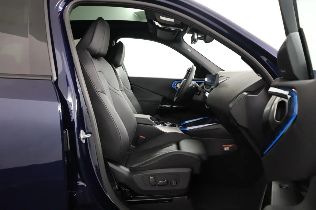 30e xDrive | SOH 100% | M-Sport | Panoramadak | Trekhaak | M-pakket Pro | Extra Getint Glas