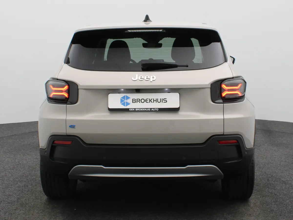 Summit 54 kWh | Adaptieve cruise | Keyless | Navi | Camera | PDC V+A |18"LMV |