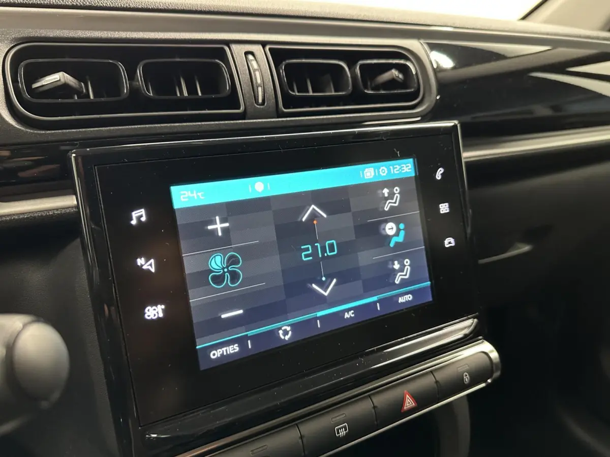 1.2 PureTech ELLE CARPLAY NAVI CRUISE 28000 KM.