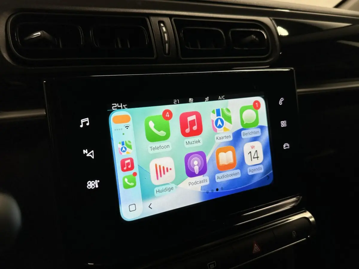 1.2 PureTech ELLE CARPLAY NAVI CRUISE 28000 KM.