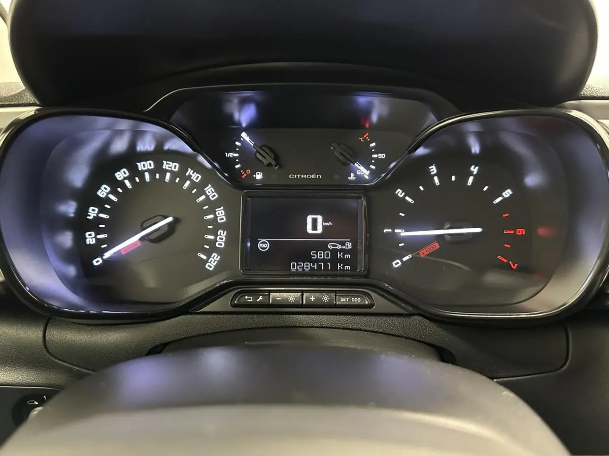1.2 PureTech ELLE CARPLAY NAVI CRUISE 28000 KM.