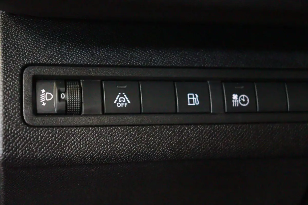 1.6 HYbrid 225 Active Pack Business | NAVI / APPCONNECT | CAMERA + PDC | CRUISE | LANE-ASSIST | VIRTUAL COCKPIT |