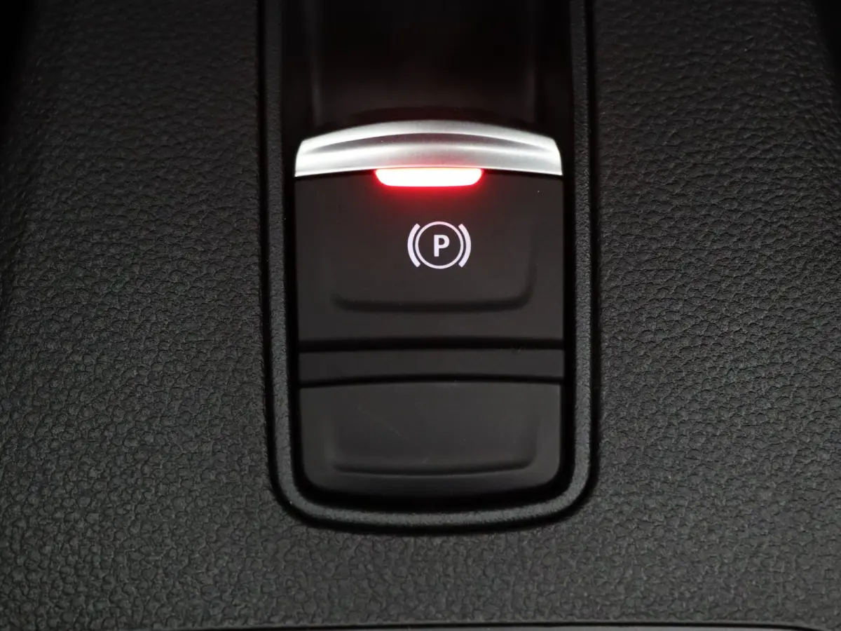 ENGAGE - Launch Edition 40 kWh Apple Carplay/Android Auto | Climate