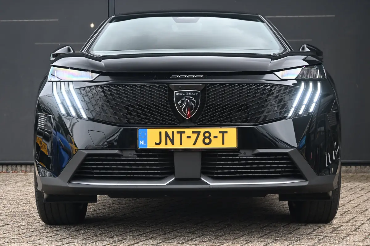 1.6 plug-in Hybrid 195 Allure Tot 8 Jaar Garantie! | Afn. Trekhaak | Adaptive Cruise | 360 Camera | 7,4kW Lader | Achteruitrijcamera | Navigatie | Keyless-Entry | !!