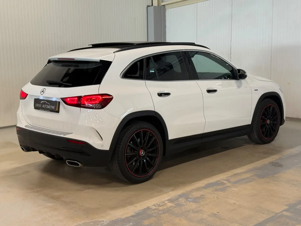 250 4MATIC AMG Line | EDITION 1 | NIGHT | PANO | AMBIANCE