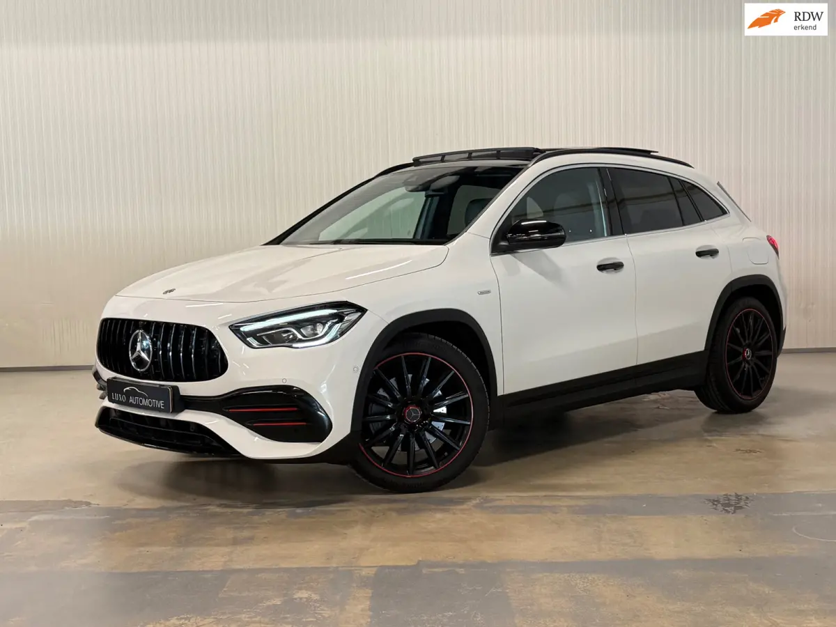 250 4MATIC AMG Line | EDITION 1 | NIGHT | PANO | AMBIANCE