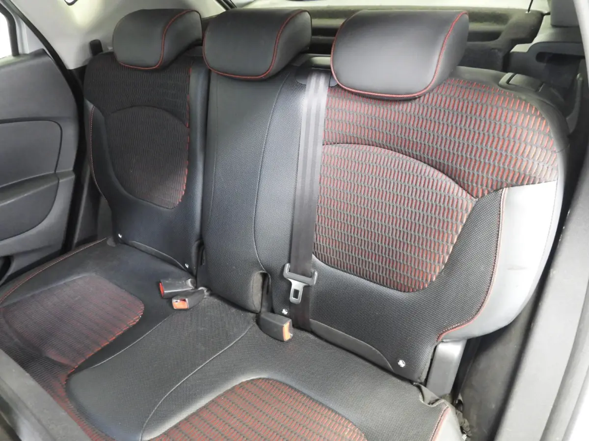 1.2 TCe Aut. Xmod CLIMA/CAMERA/CRUISE/17"LMV!