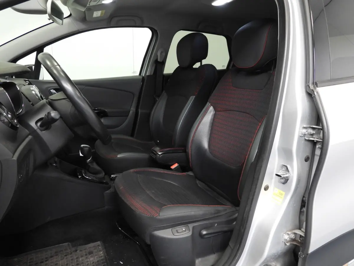 1.2 TCe Aut. Xmod CLIMA/CAMERA/CRUISE/17"LMV!