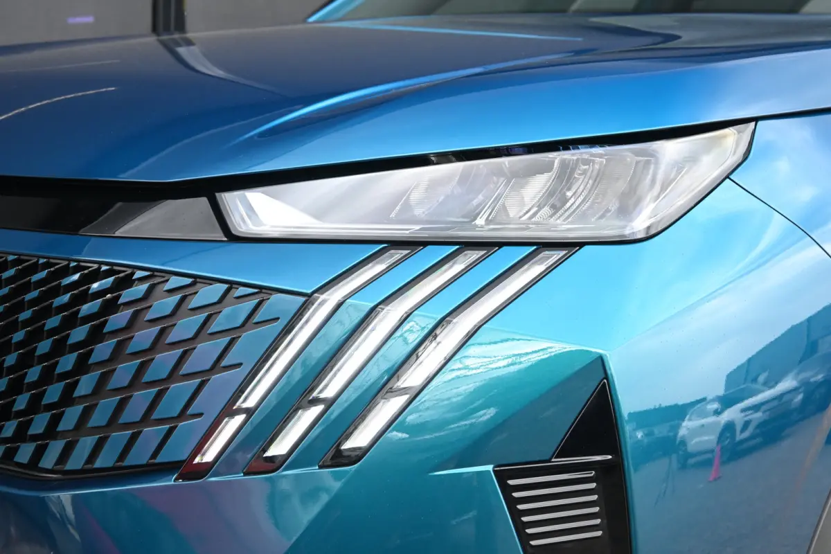 1.6 Plug-in Hybrid 195 Allure 7p Tot 8 Jaar Garantie! | AGR-Comfortstoel | 360 Camera | Adaptive Cruise | Stuur/Stoelverwarming | Dodehoek-Detectie | !!