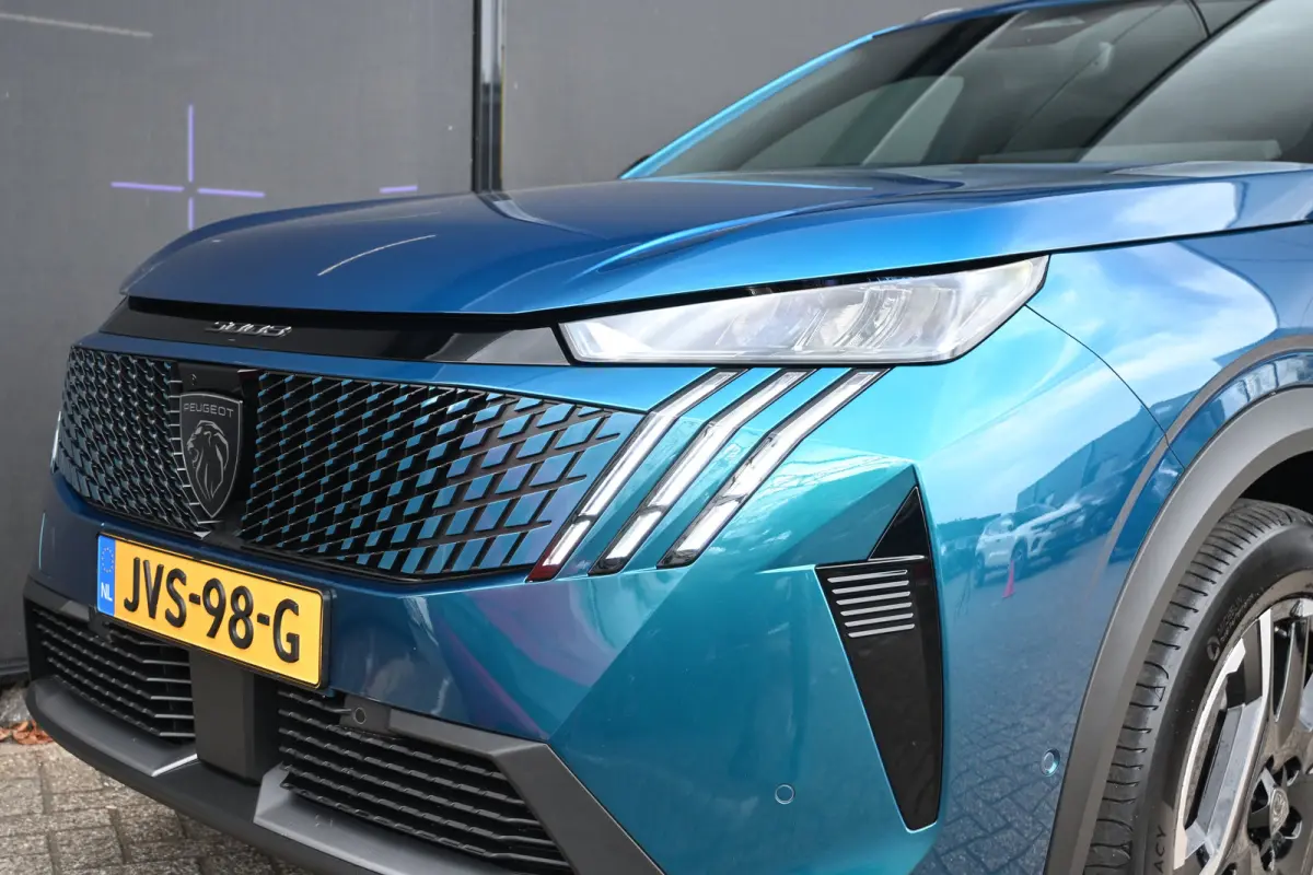 1.6 Plug-in Hybrid 195 Allure 7p Tot 8 Jaar Garantie! | AGR-Comfortstoel | 360 Camera | Adaptive Cruise | Stuur/Stoelverwarming | Dodehoek-Detectie | !!