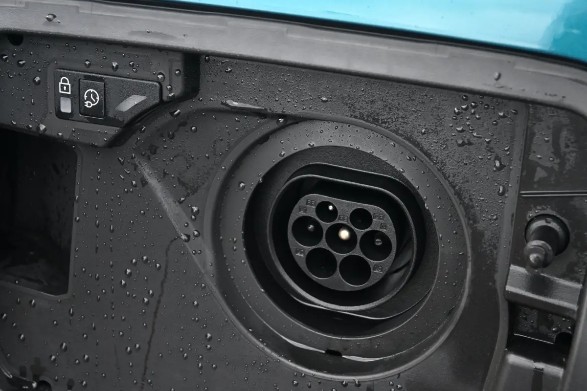 1.6 Plug-in Hybrid 195 Allure 7p Tot 8 Jaar Garantie! | AGR-Comfortstoel | 360 Camera | Adaptive Cruise | Stuur/Stoelverwarming | Dodehoek-Detectie | !!