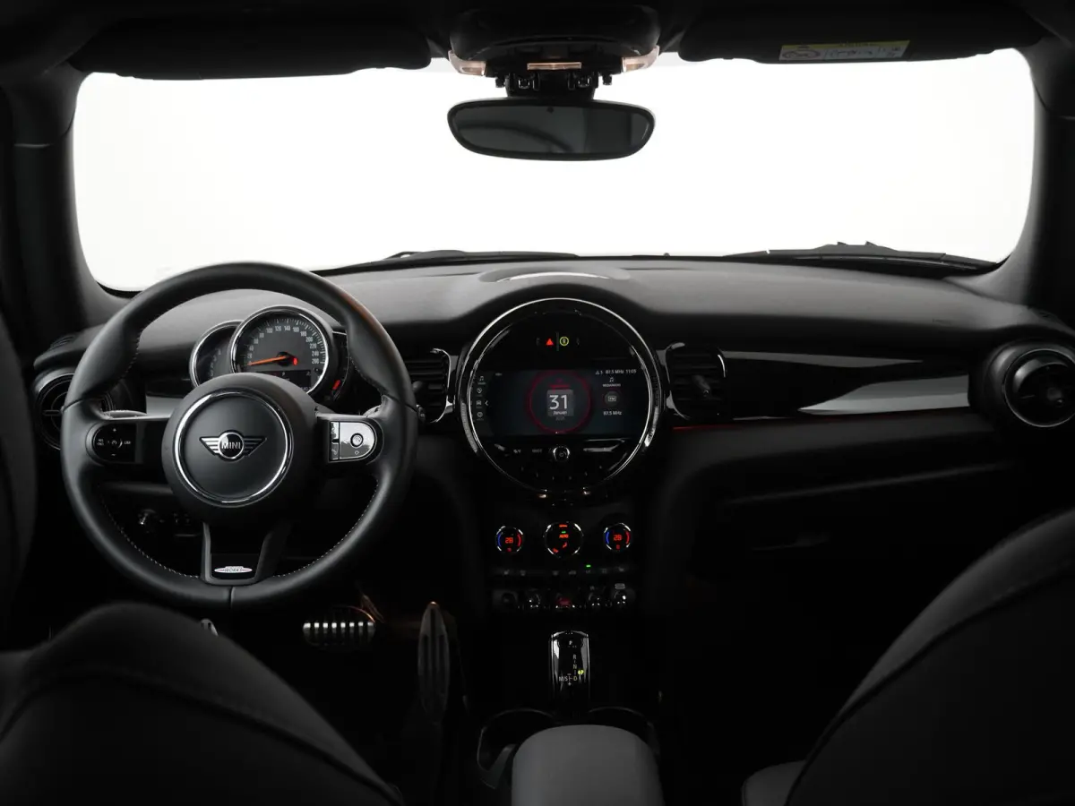 Cooper JCW pakket | Stoelverwarming | LED | Parkeersensoren |