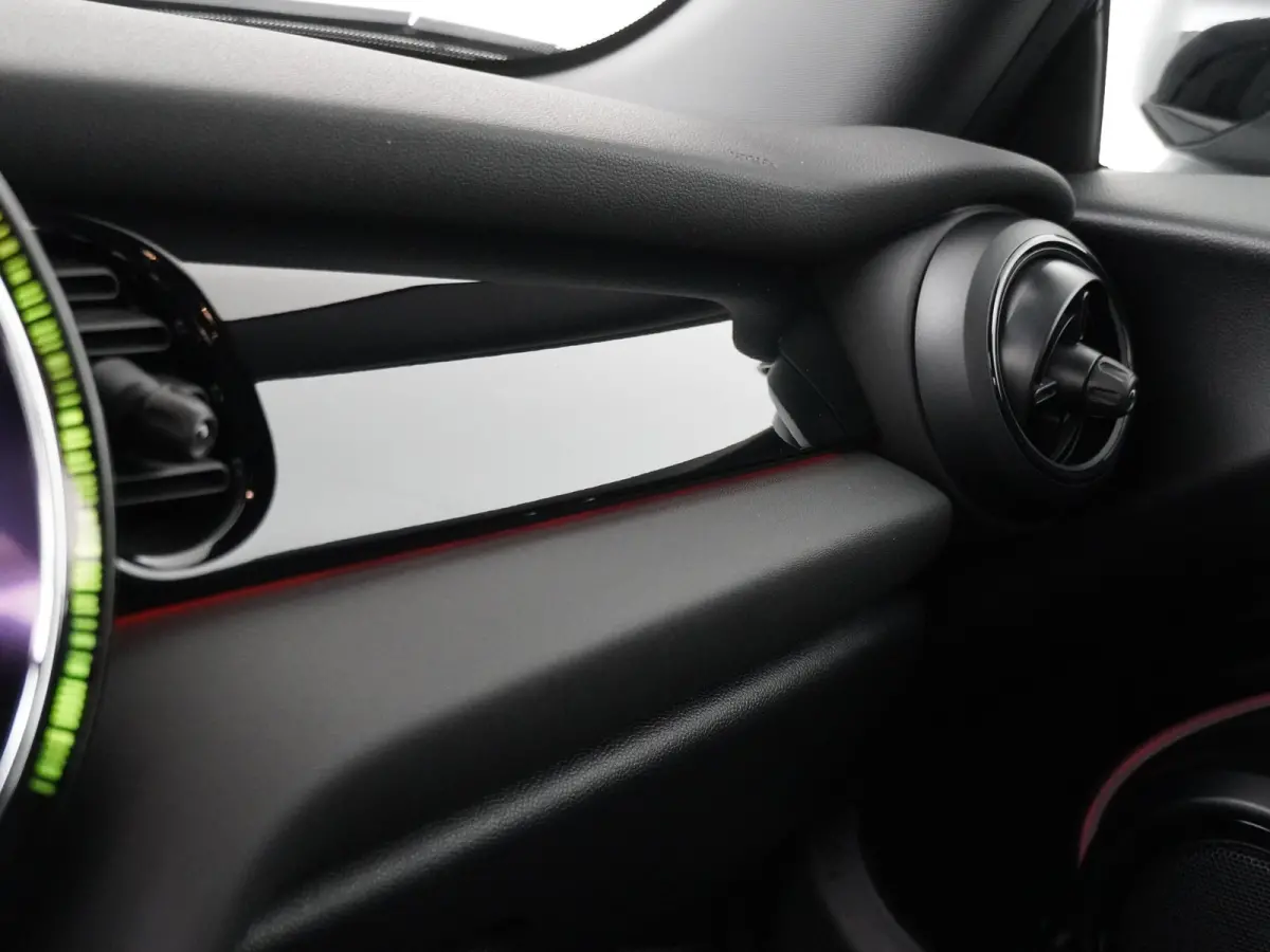 Cooper JCW pakket | Stoelverwarming | LED | Parkeersensoren |