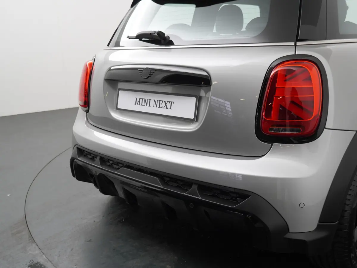 Cooper JCW pakket | Stoelverwarming | LED | Parkeersensoren |