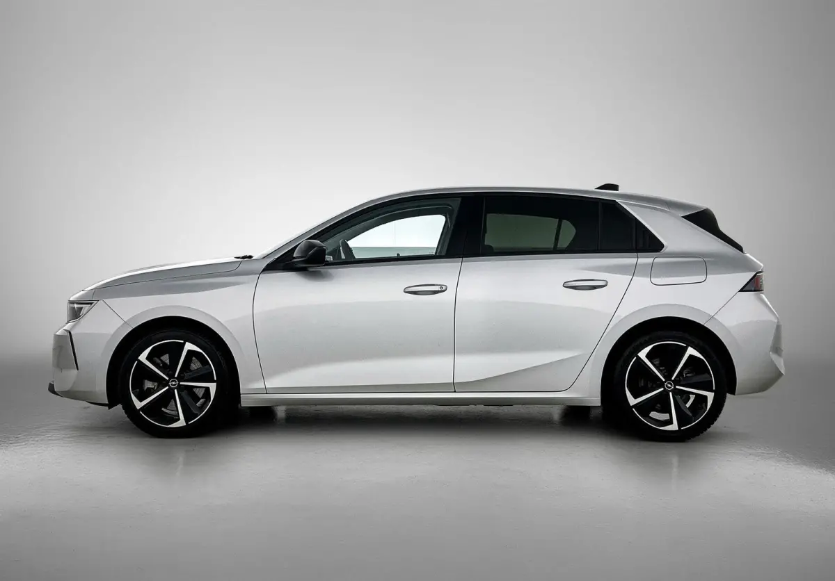 180pk Hybrid Edition | 1ste eigenaar | Stuur/stoelverwarming | Camera | LED lampen | Navigatie | AUTOMAAT