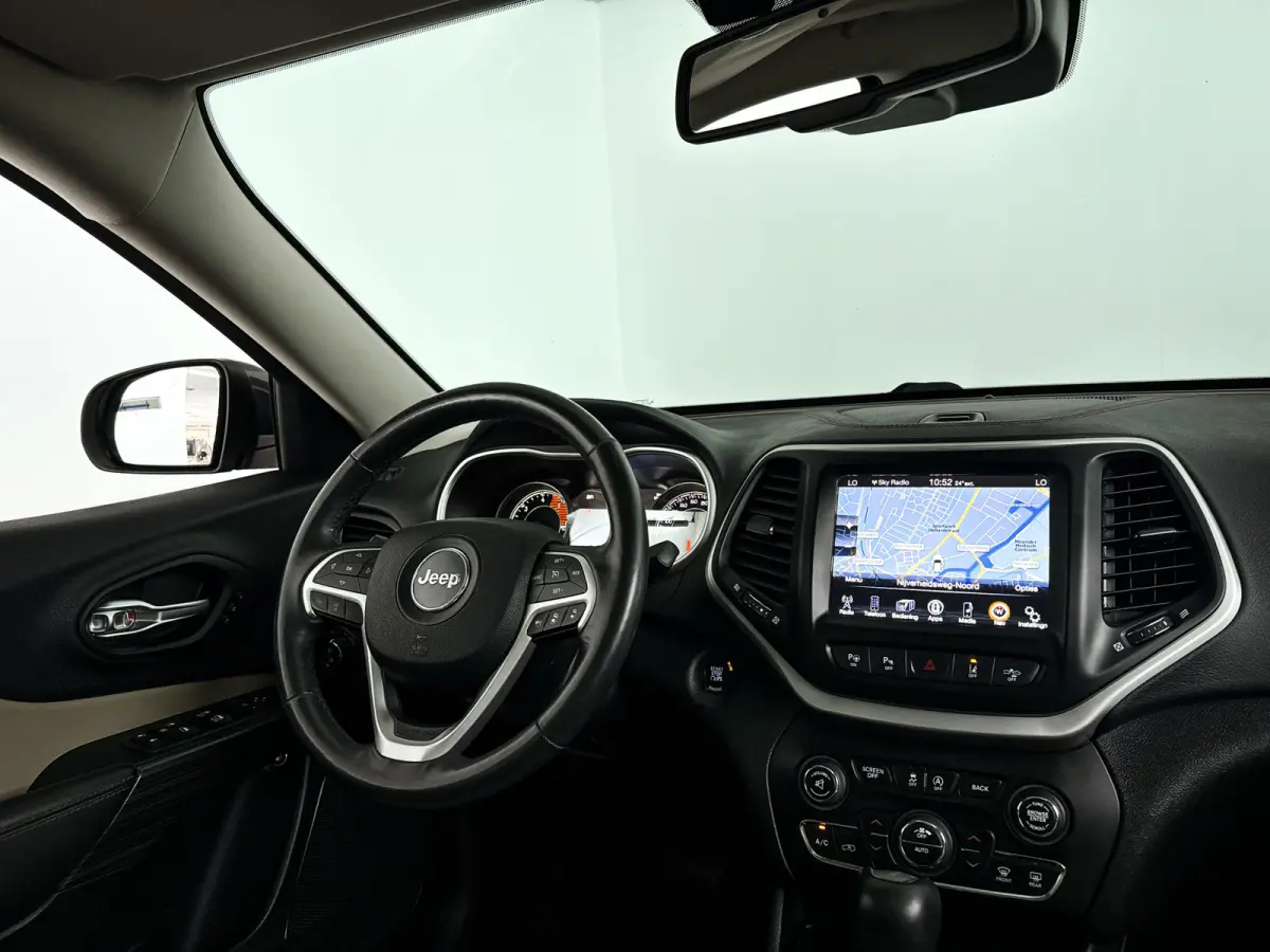 2.2 Limited | Panoramadak | Parkeercamera | Stoel- en stuurverwarming | Stoelventilatie | Elektrische bestuurdersstoel