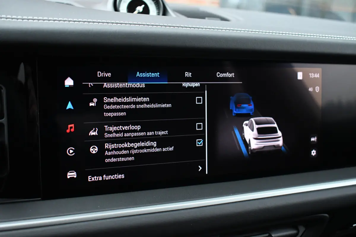 4.0 Turbo E-Hybrid GT Burmester PDCC Carbon HUD ACC 360