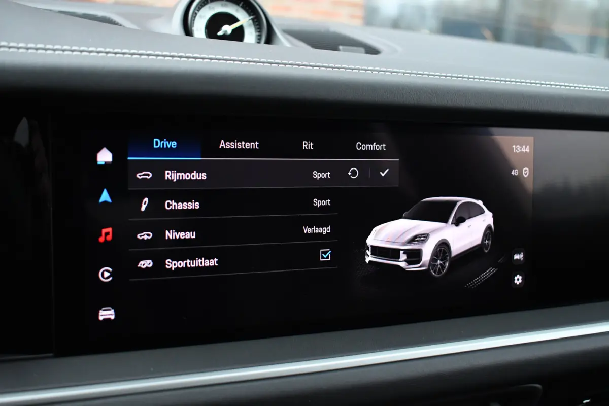 4.0 Turbo E-Hybrid GT Burmester PDCC Carbon HUD ACC 360