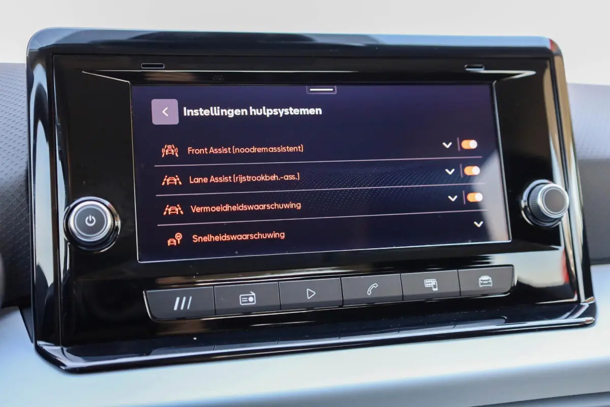 1.0 EcoTSI 95pk Reference | Parkeersensor | Cruise Control | Apple Carplay/Android Auto