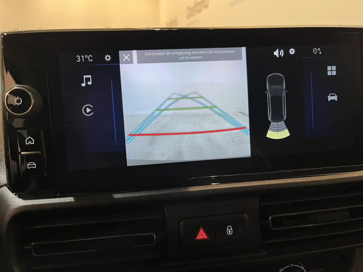 1.2 PureTech 110 PK L1 BENZINE / NIEUW MODEL / Euro 6 / Airco / CarPlay / Camera / Cruise Control / 52.850  KM !!