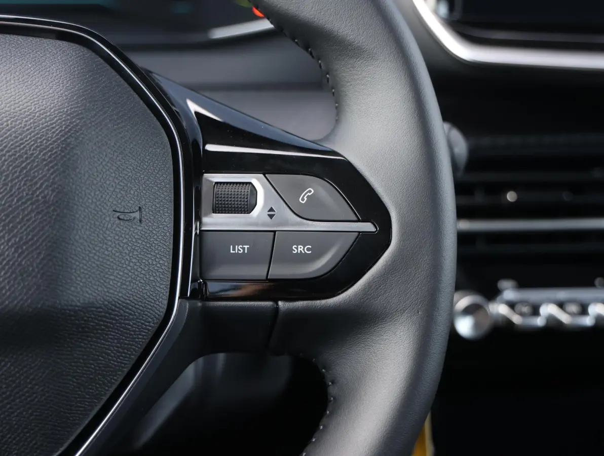 1.2 Hybrid 110 e-DCS6 Business Camera | Keyless | Parkeersensoren V+A | Navigatie | Climate Control | Apple Carplay & Android Auto | Voorraad