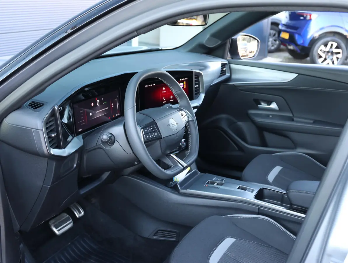 GS 54 kWh 1e Eigenaar | Camera | Navigatie | Comfort Stoelen | Apple Carplay & Android Auto | 17" LMV