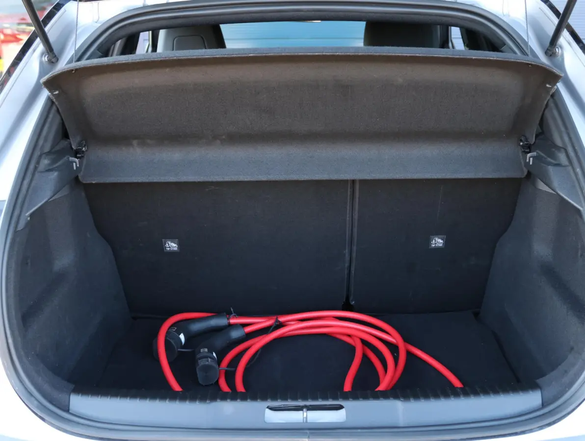 GS 54 kWh 1e Eigenaar | Camera | Navigatie | Comfort Stoelen | Apple Carplay & Android Auto | 17" LMV