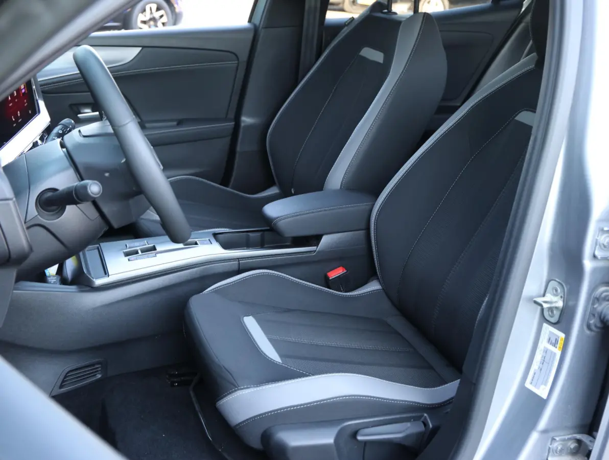 GS 54 kWh 1e Eigenaar | Camera | Navigatie | Comfort Stoelen | Apple Carplay & Android Auto | 17" LMV