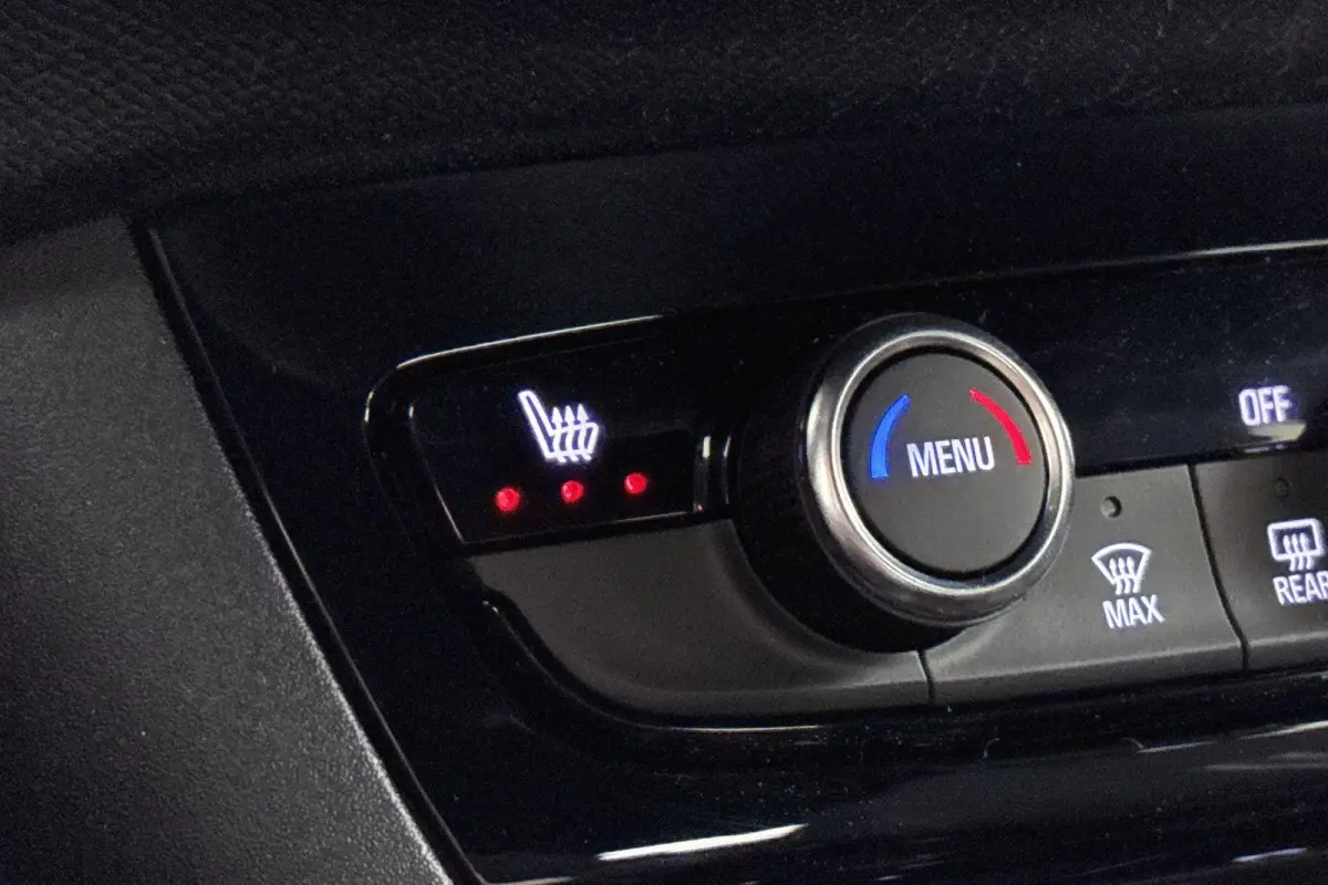 Electric Long Range Yes 51 kWh Stuur-Stoelverwarming Camera Apple CarPlay LED
