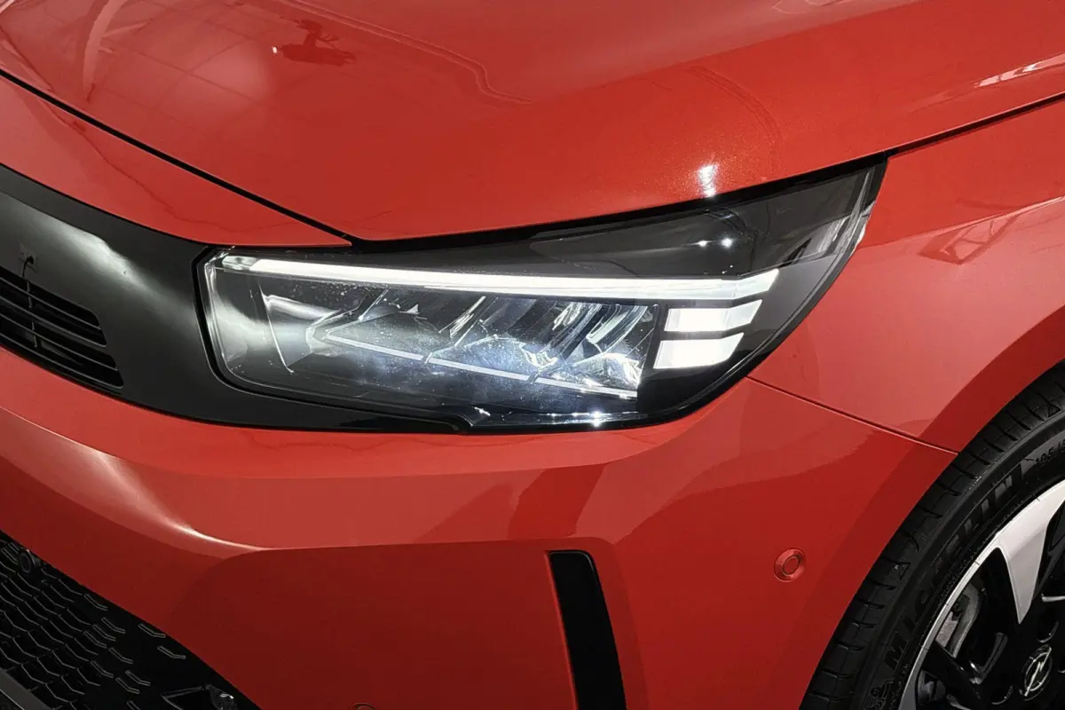Electric Long Range Yes 51 kWh Stuur-Stoelverwarming Camera Apple CarPlay LED