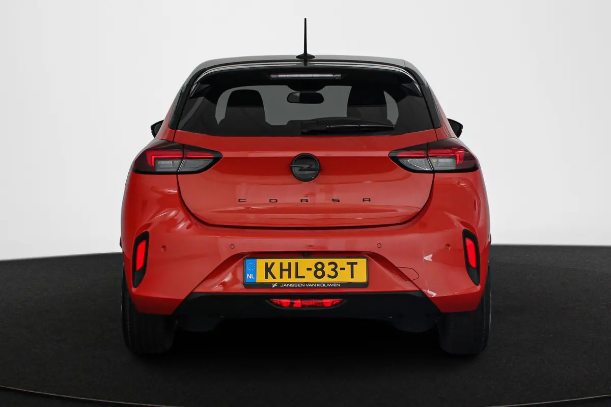Electric Long Range Yes 51 kWh Stuur-Stoelverwarming Camera Apple CarPlay LED