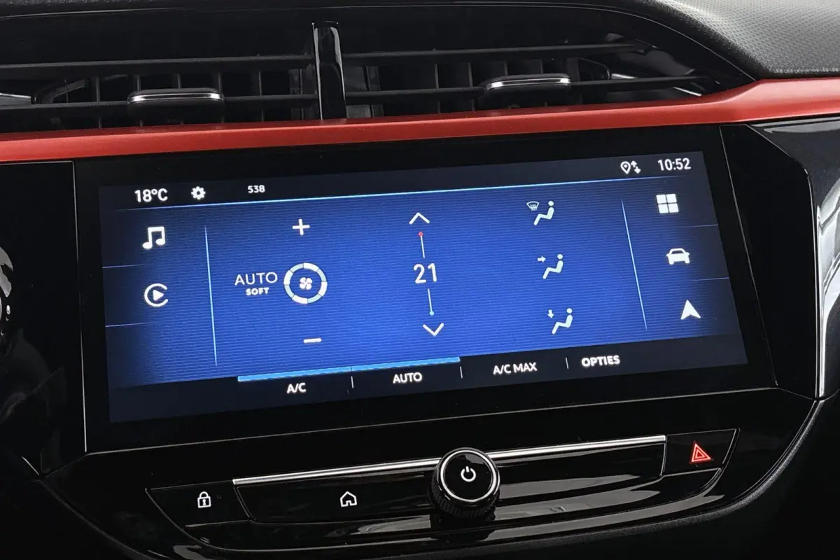 Electric Long Range Yes 51 kWh Stuur-Stoelverwarming Camera Apple CarPlay LED