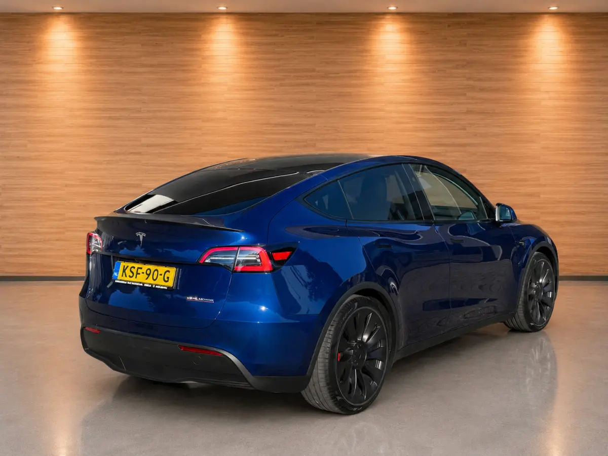 Performance AWD 75 kWh