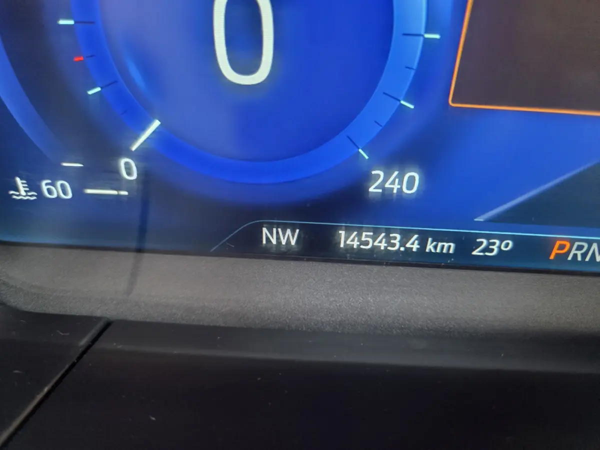2.5 PHEV Titanium met nieuwe trekhaak!/ Parkeersensoren V+A / Navigatie/ Camera/ Stoelverwarming/ Rijklaarprijs!