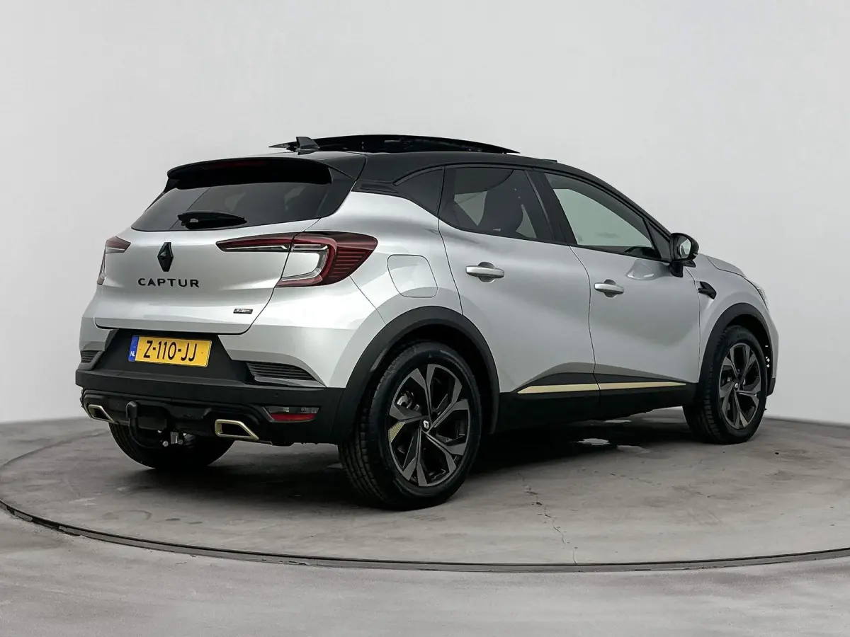 1.6 E-Tech full hybrid 145 E-Tech engineered | TREKHAAK | PANORAMADAK | CAMERA | STOEL-STUUR VERWARMING | BOSE | CLIMATE CONTROL | ADAPTIEF CRUISECONTROL | PARKEERSENSOREN |