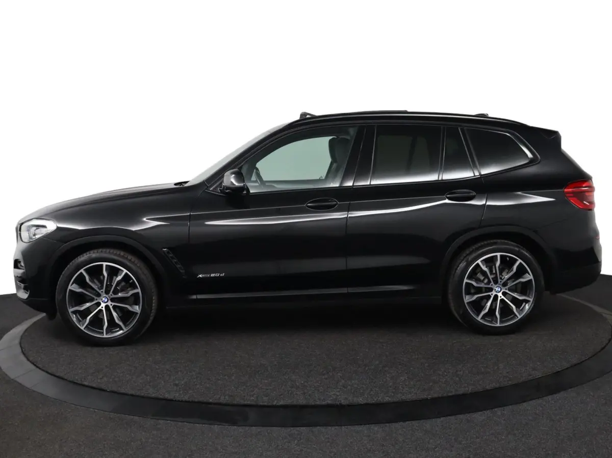 xDrive20d High Executive | Trekhaak | Schuif/kanteldak