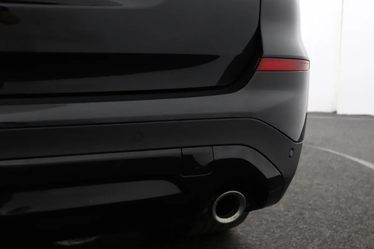 xDrive20d High Executive | Trekhaak | Schuif/kanteldak