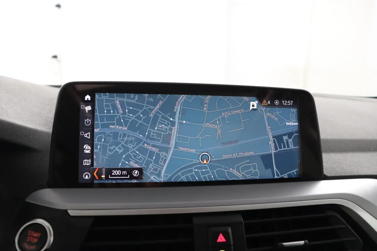 xDrive20d High Executive | Trekhaak | Schuif/kanteldak