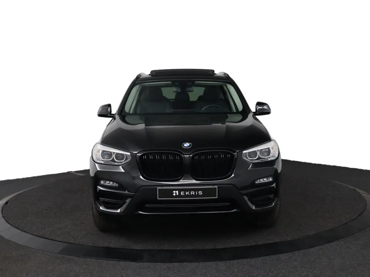 xDrive20d High Executive | Trekhaak | Schuif/kanteldak