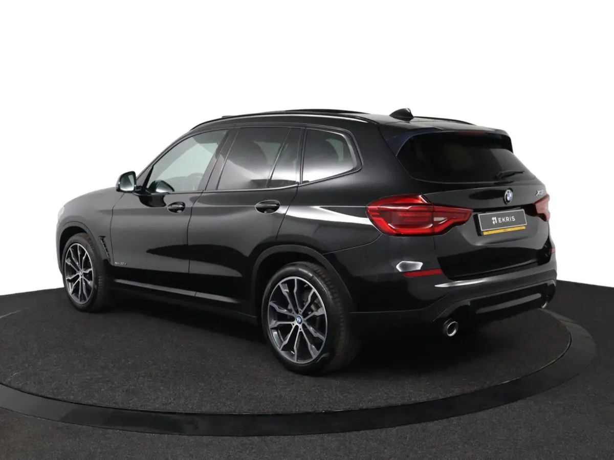 xDrive20d High Executive | Trekhaak | Schuif/kanteldak