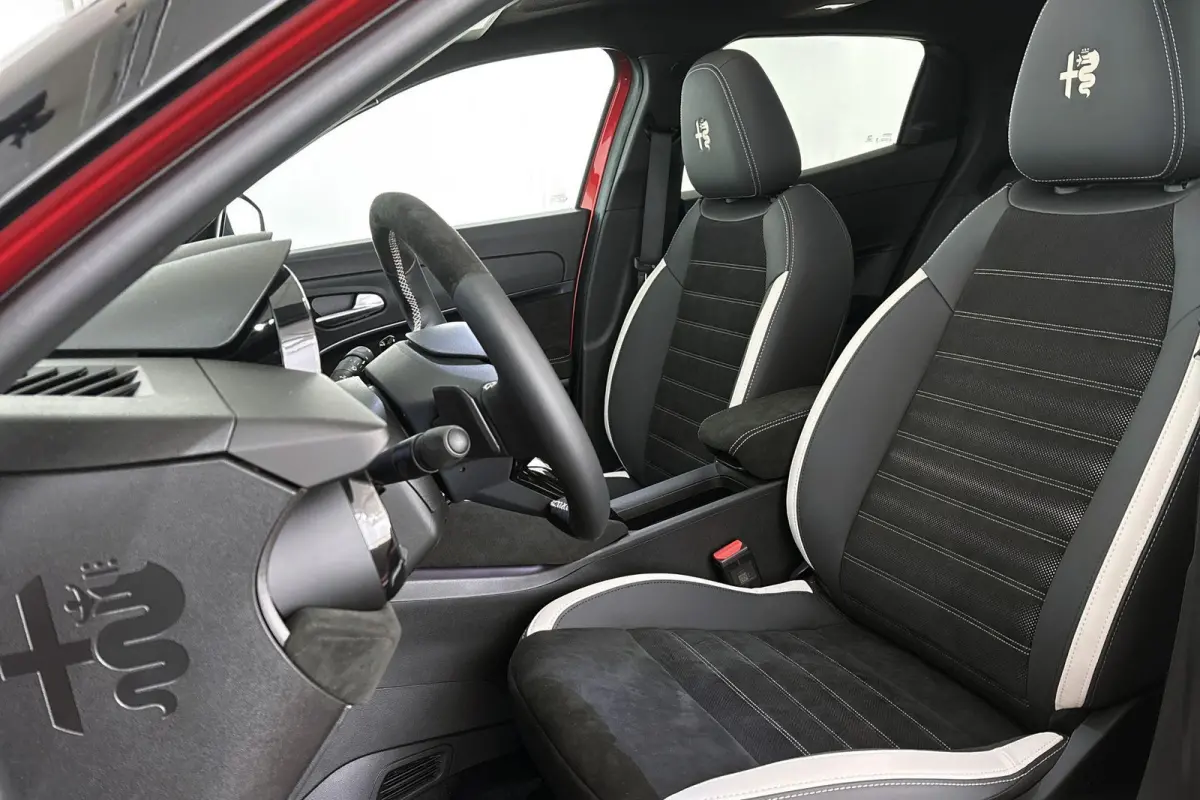 1.2 Turbo Hybrid Ibrida Sport Speciale Pano Massage Stoelverwarming