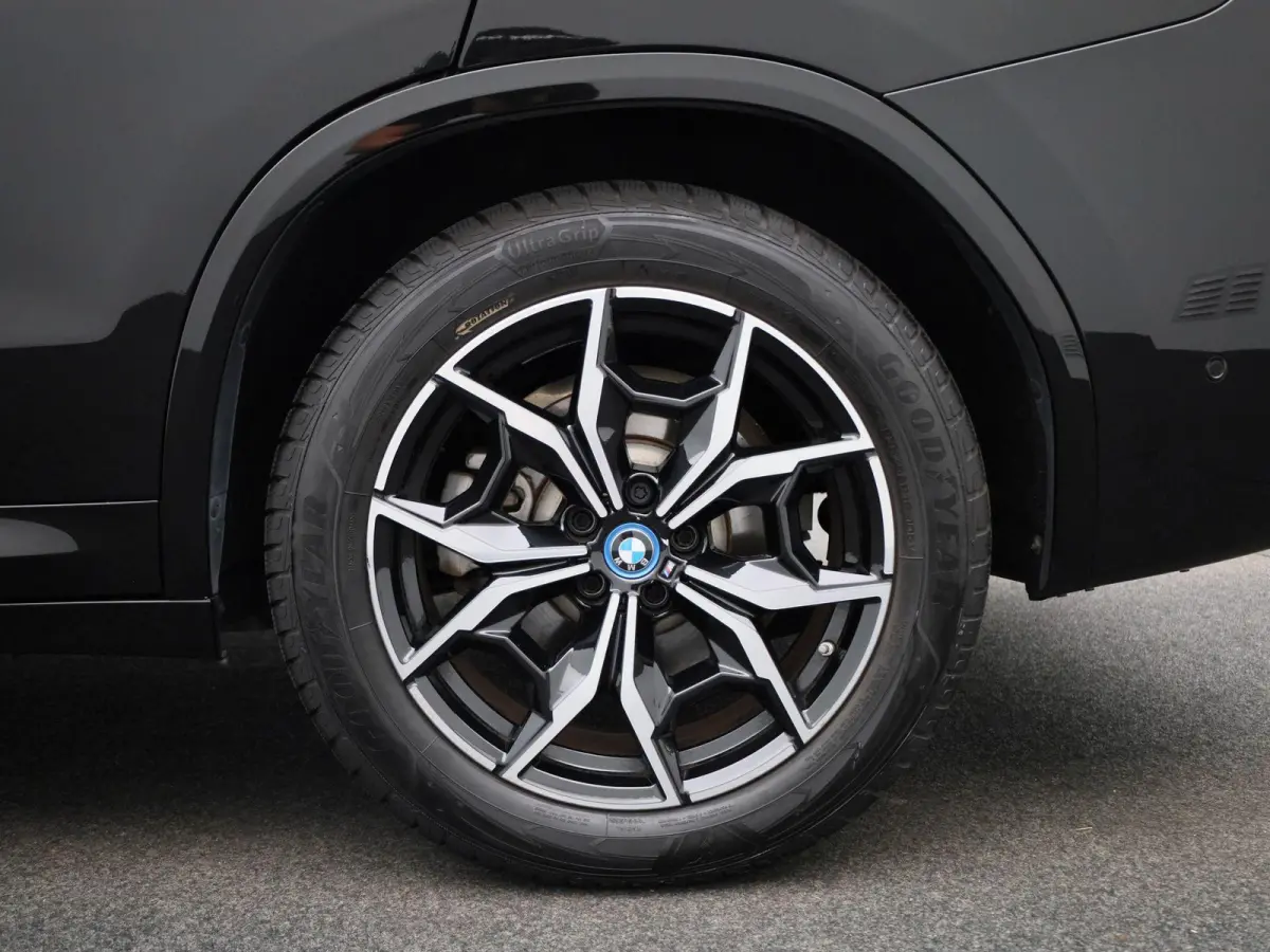 xDrive30e M Sport | PANORAMADAK | CAMERA | COGNAC LEDERENBEKLEDING | STOELVERWARMING | ZONNESCHERMEN ACHTER