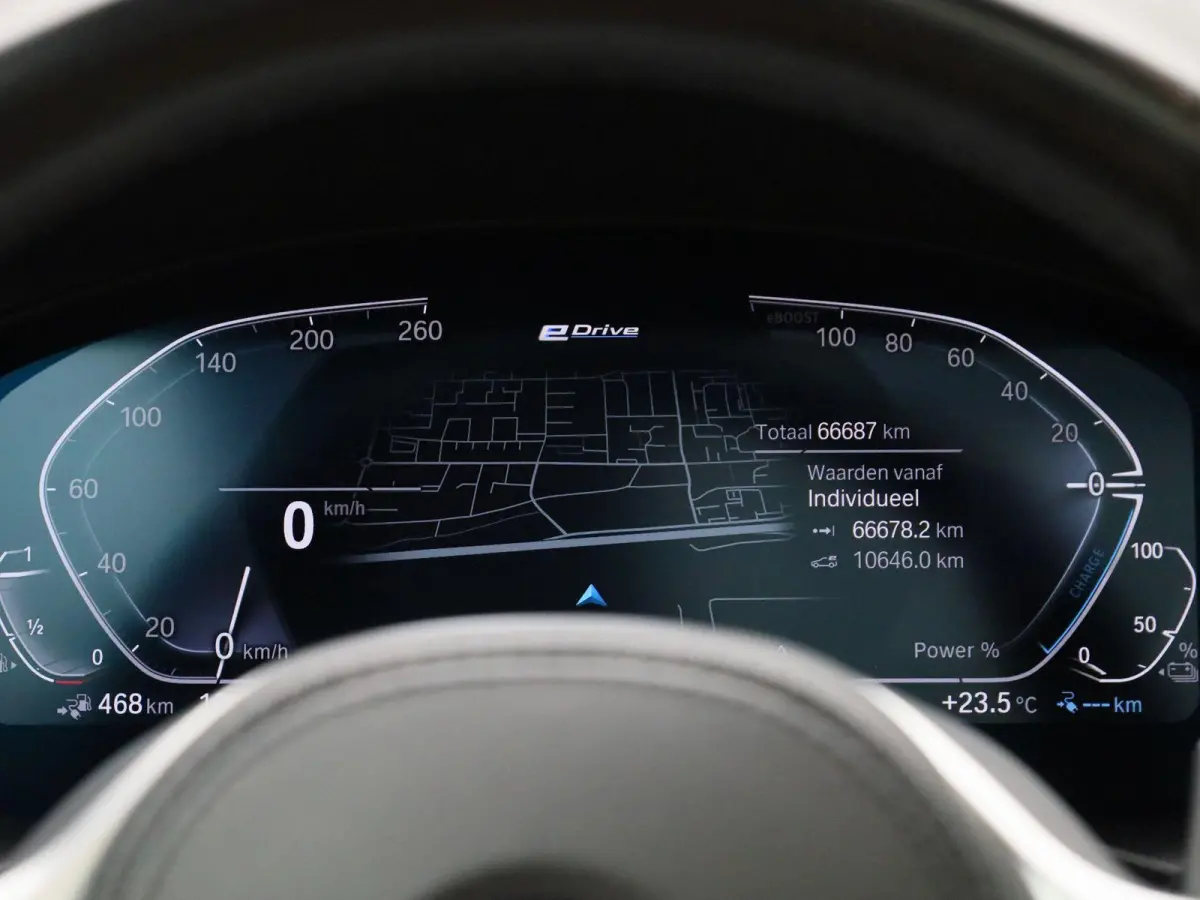 xDrive30e M Sport | PANORAMADAK | CAMERA | COGNAC LEDERENBEKLEDING | STOELVERWARMING | ZONNESCHERMEN ACHTER