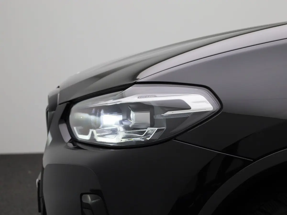 xDrive30e M Sport | PANORAMADAK | CAMERA | COGNAC LEDERENBEKLEDING | STOELVERWARMING | ZONNESCHERMEN ACHTER